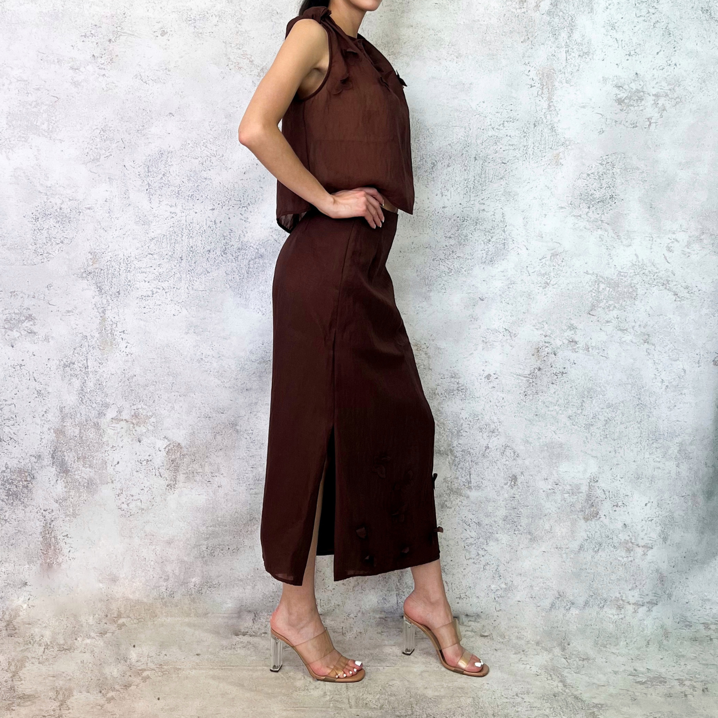 Conjunto de falda y blusa flores cafe