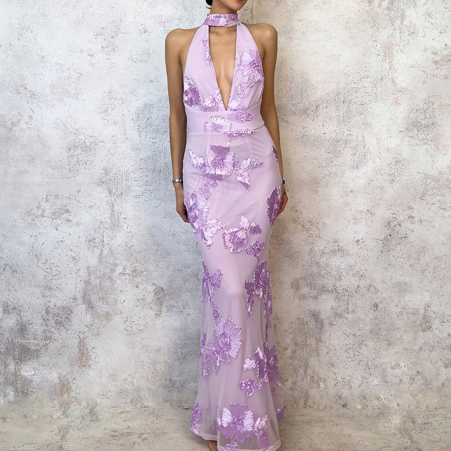 Vestido halter bordado lila