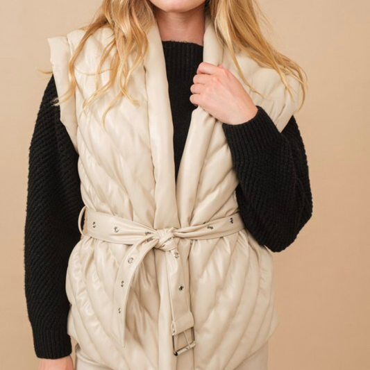 Chaleco en color beige acolchado