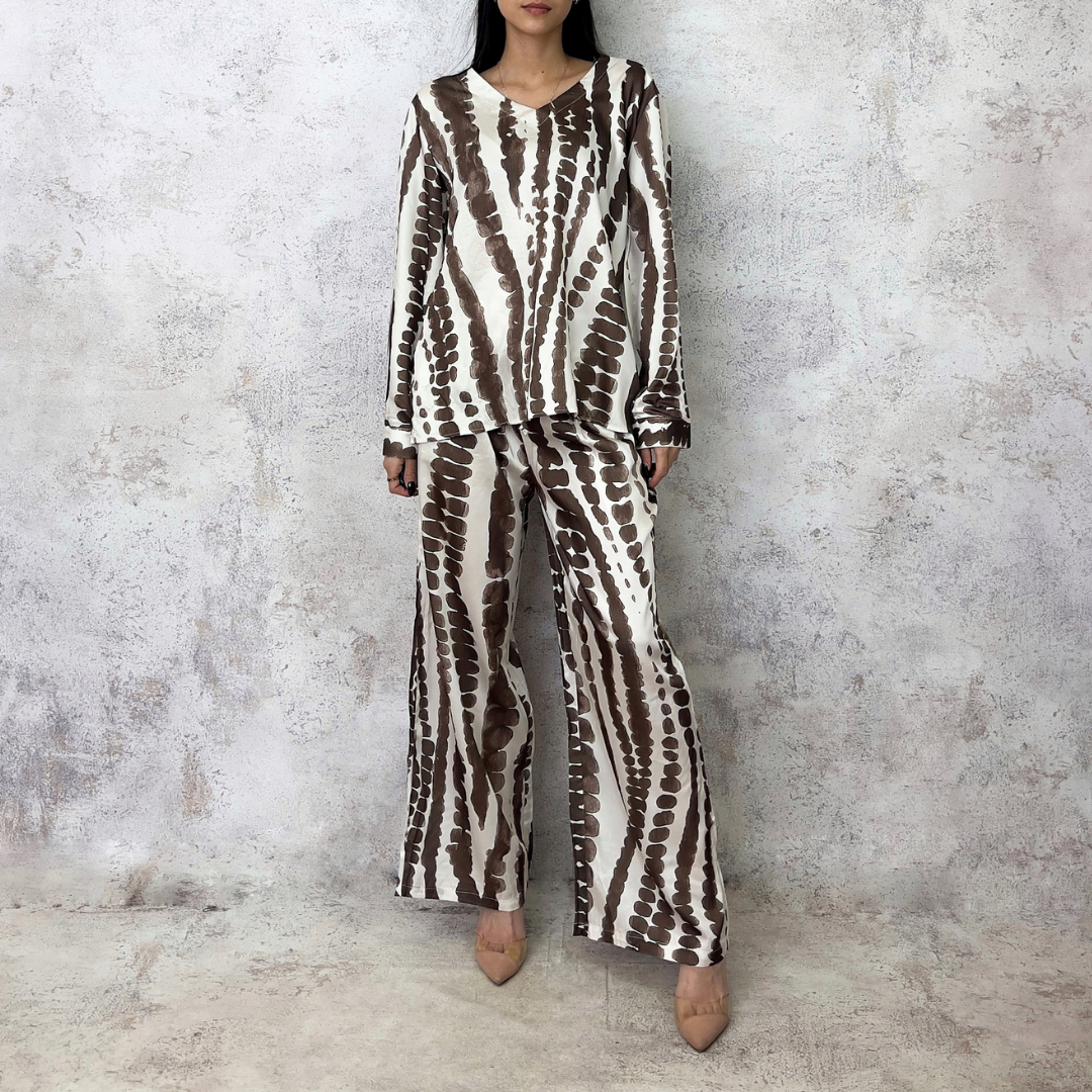 Conjunto tie dye satinado cafe