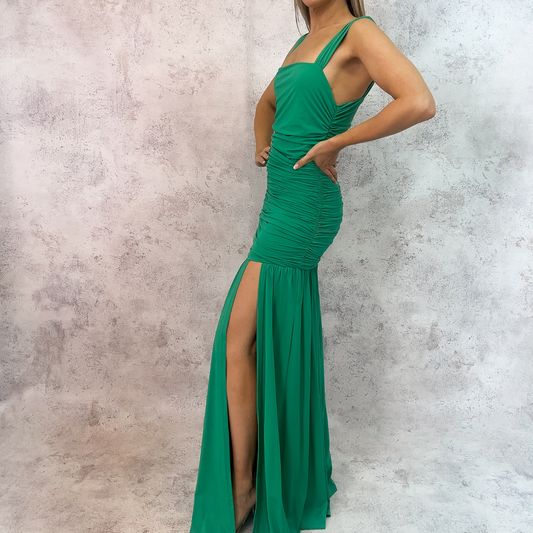 Vestido largo licra verde.