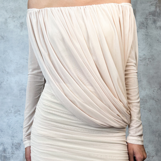Vestido midi asimetrico de mesh ivory