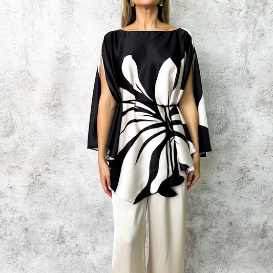 Blusa estampada blanco/negro.