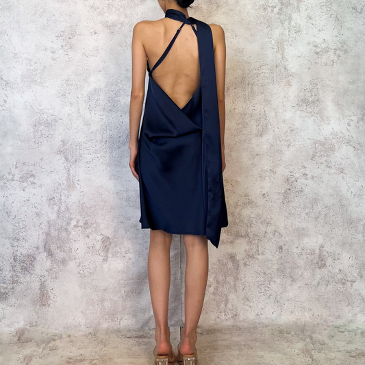 Vestido corto un hombro azul marino