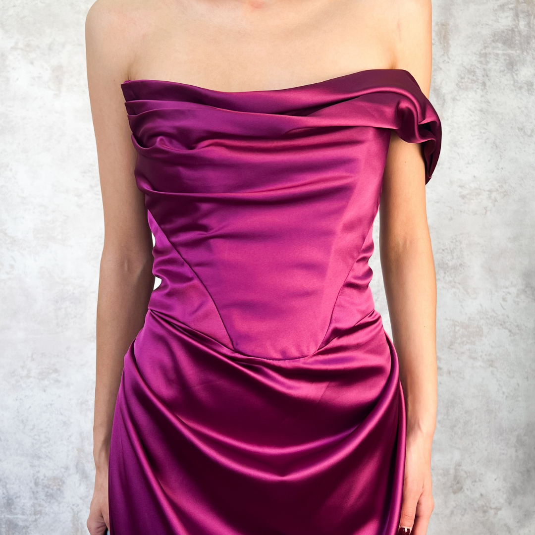 Vestido largo satin ciruela