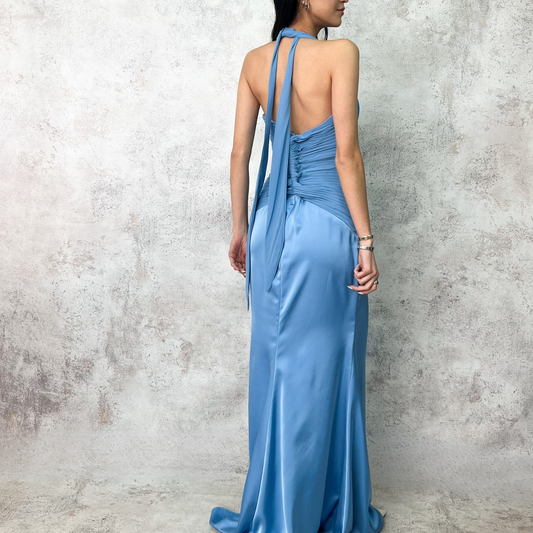 Vestido largo corte sirena azul cielo