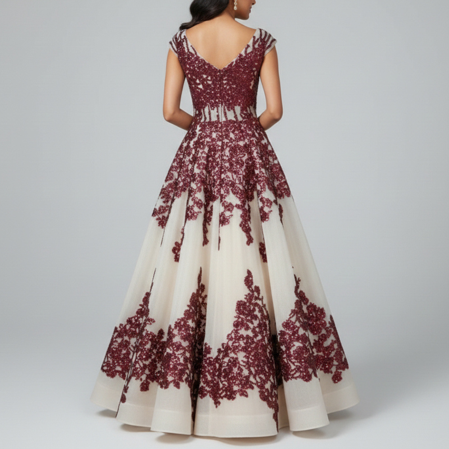 Vestido largo bordado nude organza con bordado vino