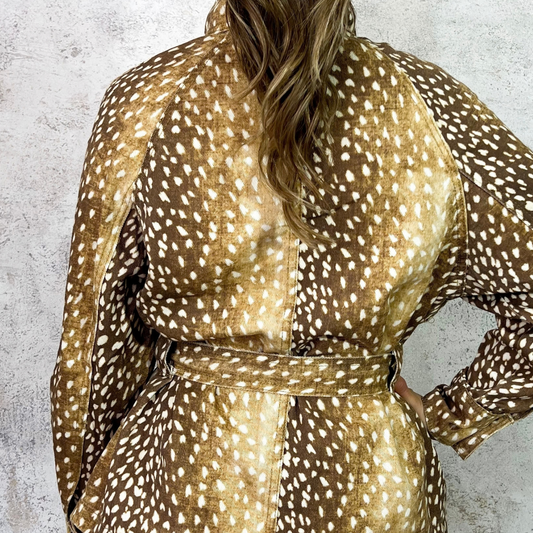 Chamarra print bambi amarilla