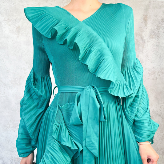 Vestido midi asimetrico verde aqua