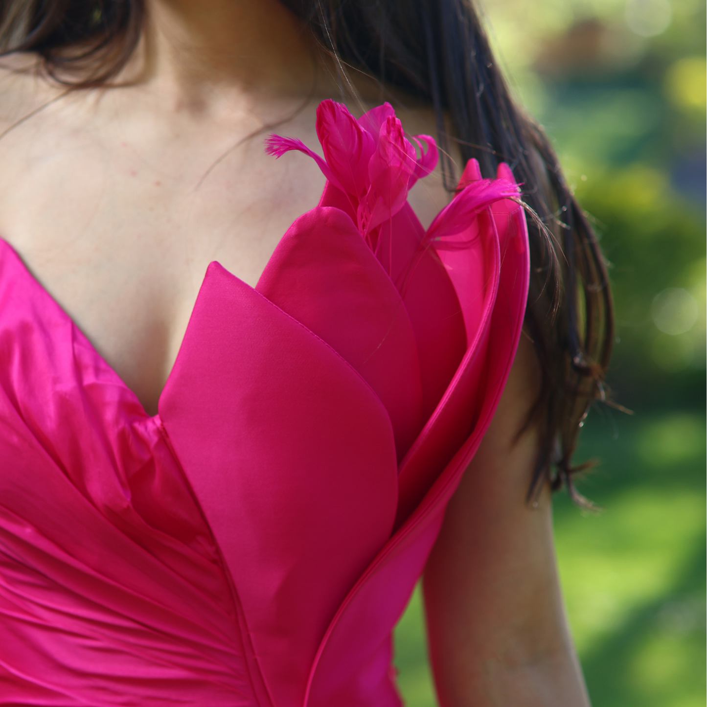 Vestido largo strapless color fuschia
