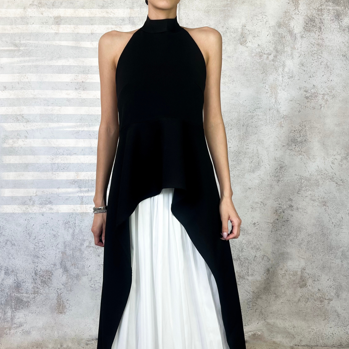 Conjunto falda y blusa negra de mesh