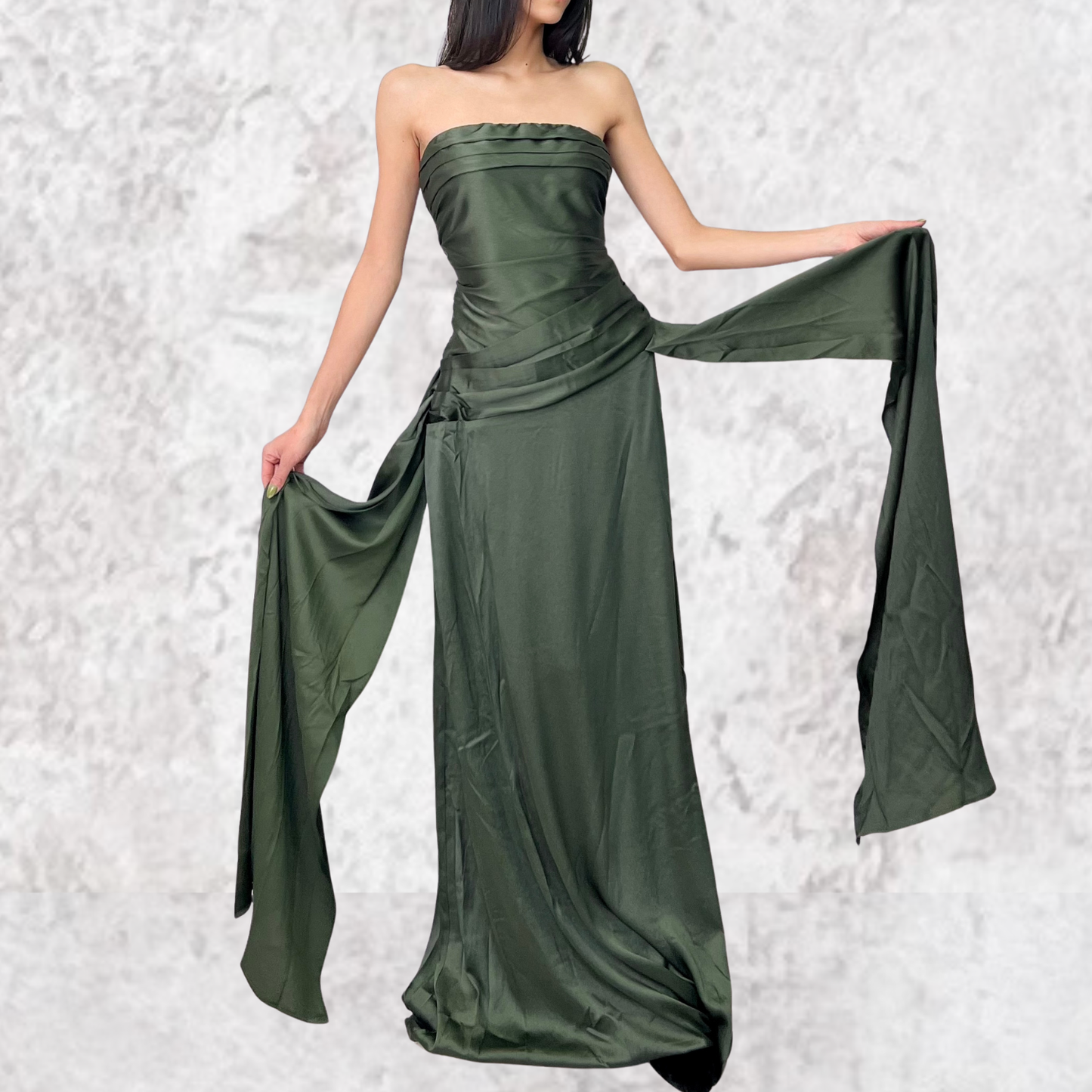 Vestido largo verde olivo satinado