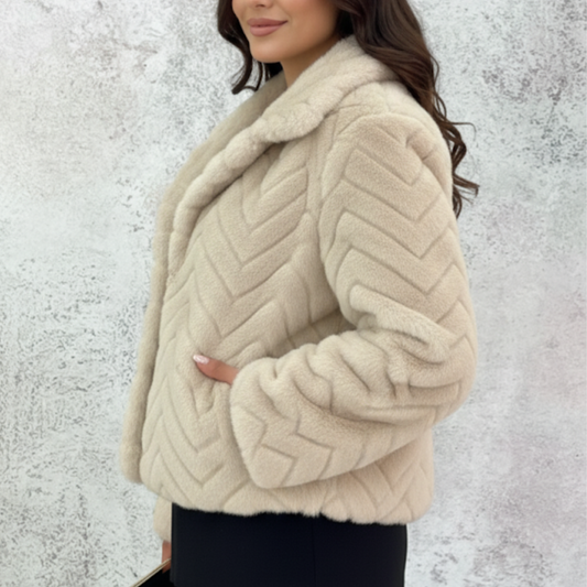 Abrigo corto piel sintetica beige