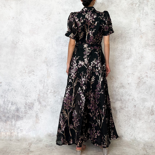 Vestido midi negro bordado uva