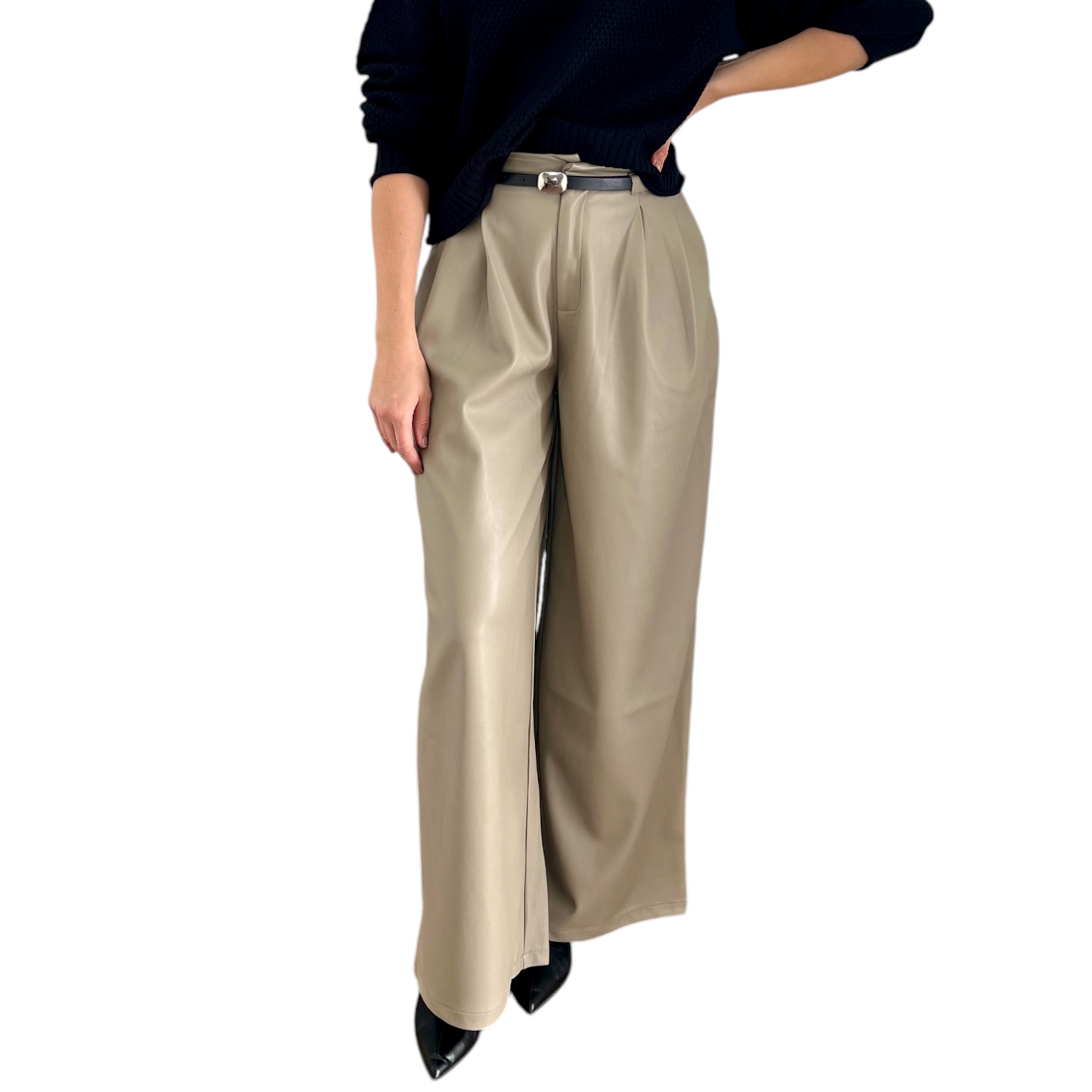 PANTALON ACAMPANADO EFECTO PIEL TAUPE