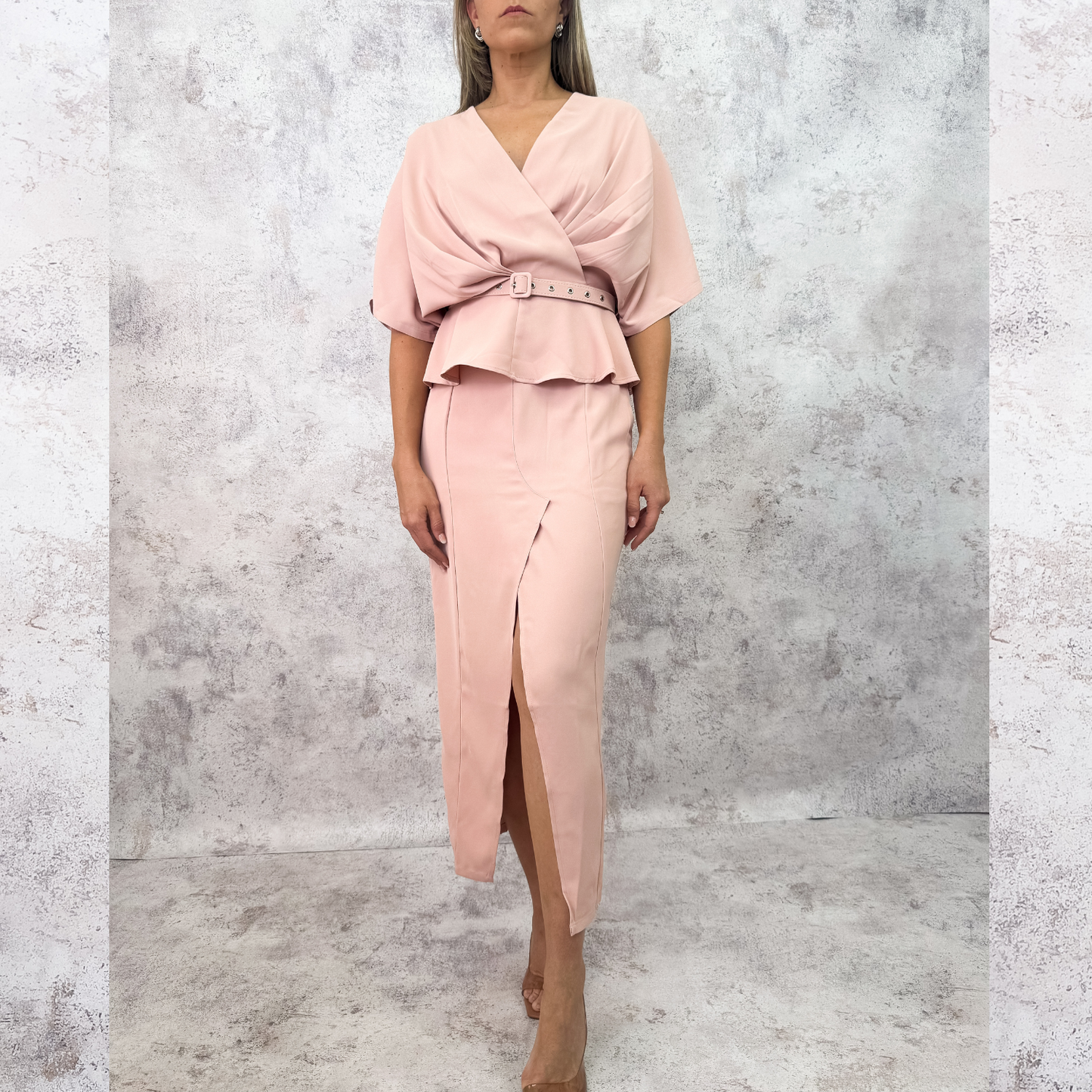 Set midi plisado rosa.