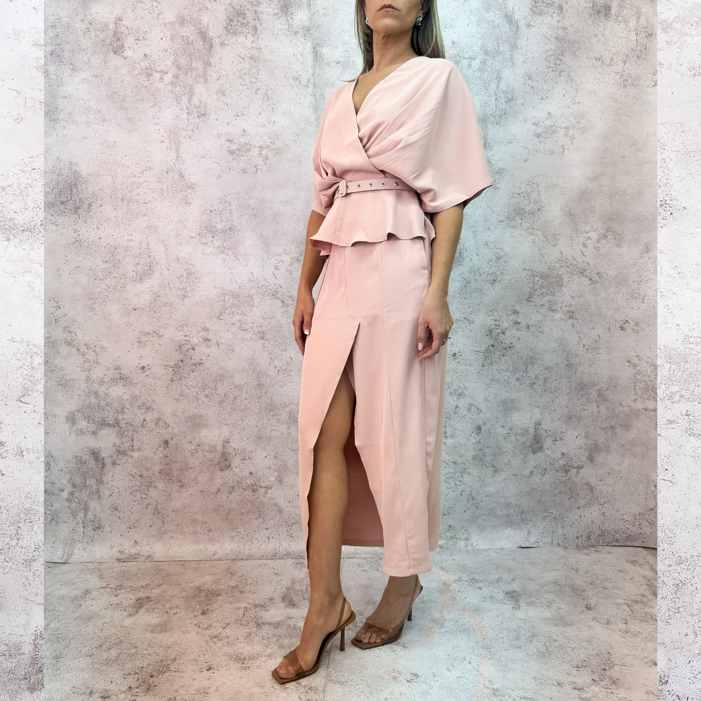 Set midi plisado rosa.
