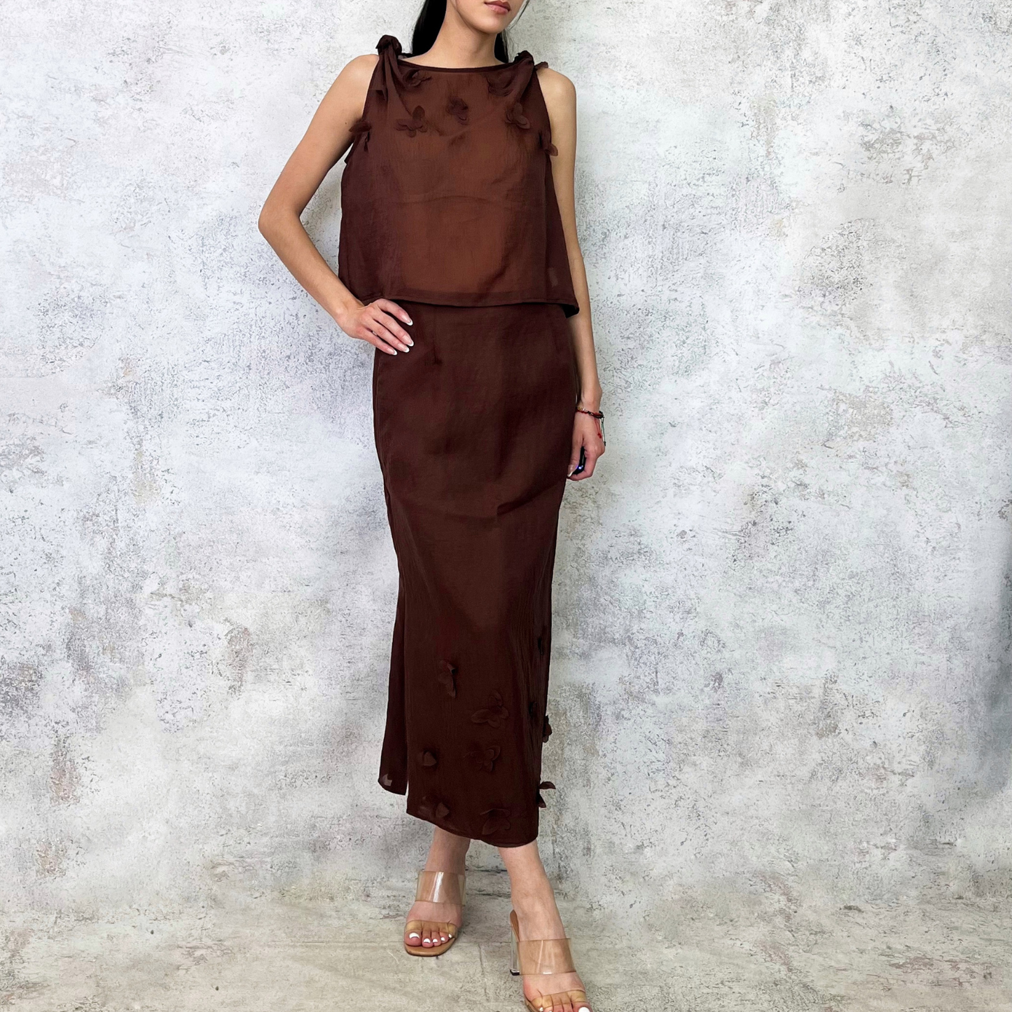 Conjunto de falda y blusa flores cafe