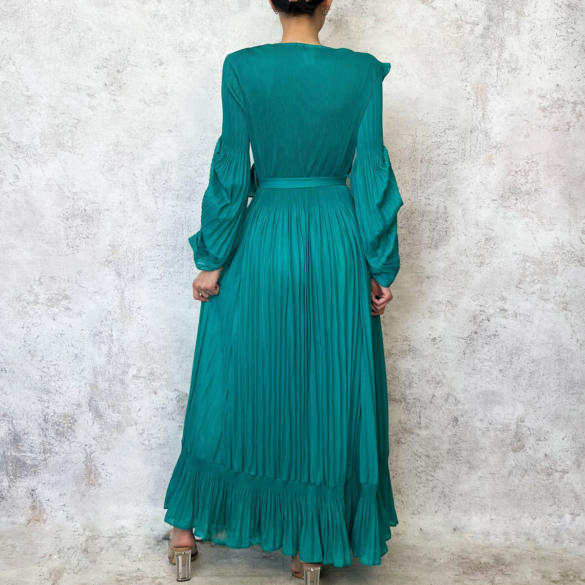 Vestido midi asimetrico verde aqua