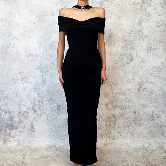 Vestido largo negro escote en espalda