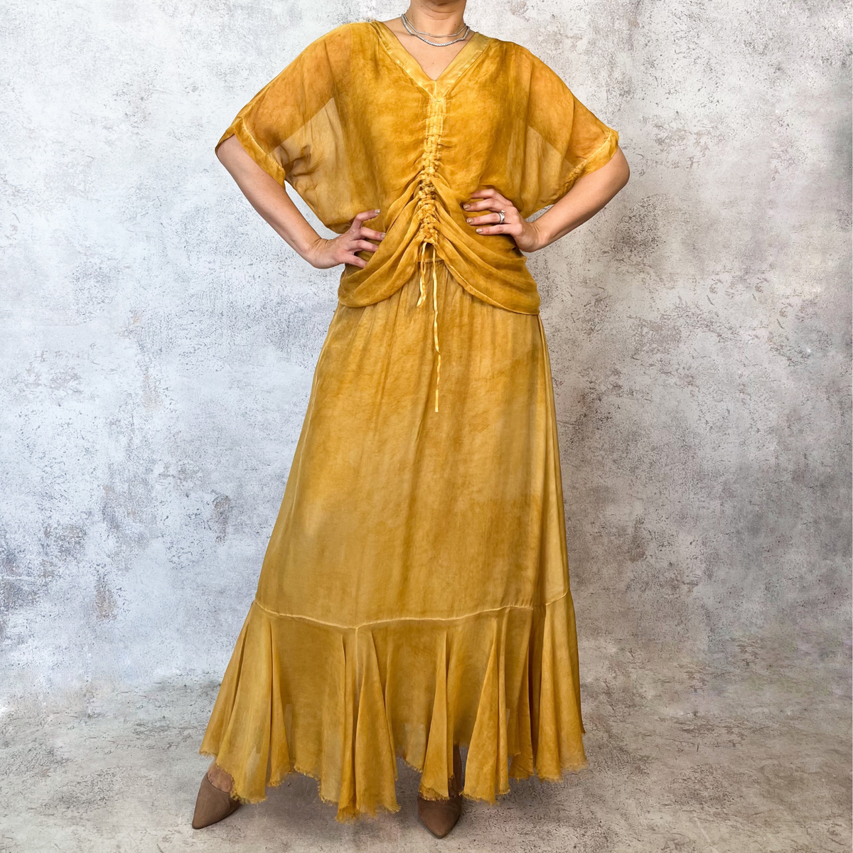 Set falda y blusa amarillo mostaza