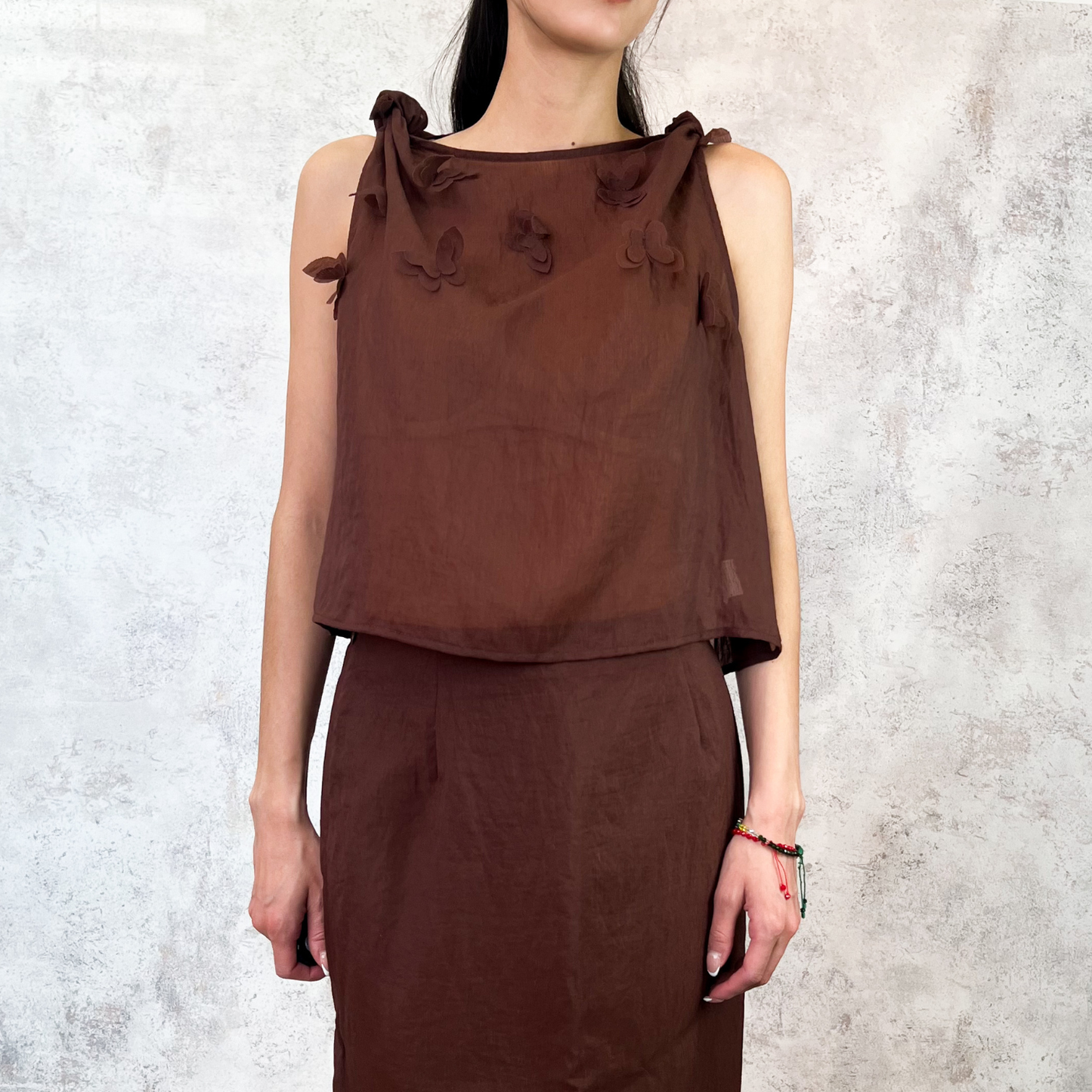 Conjunto de falda y blusa flores cafe