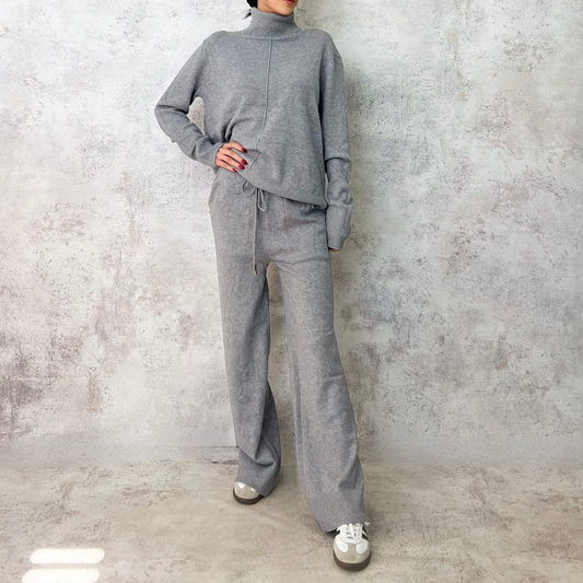 Set de punto gris en cuello alto cárdigan largo