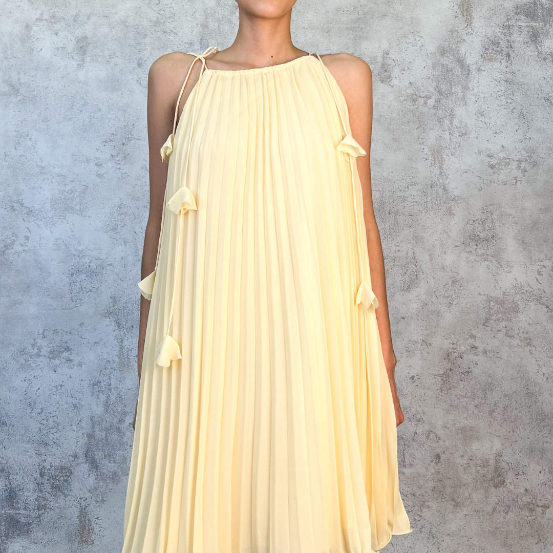 Vestido de gasa tableado amarillo