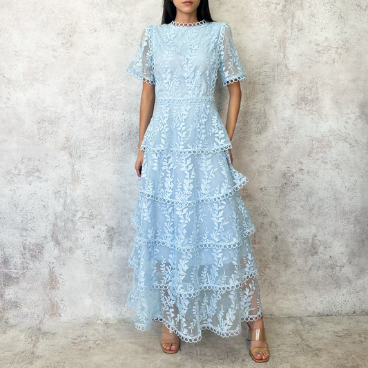 Vestido midi encaje azul cielo