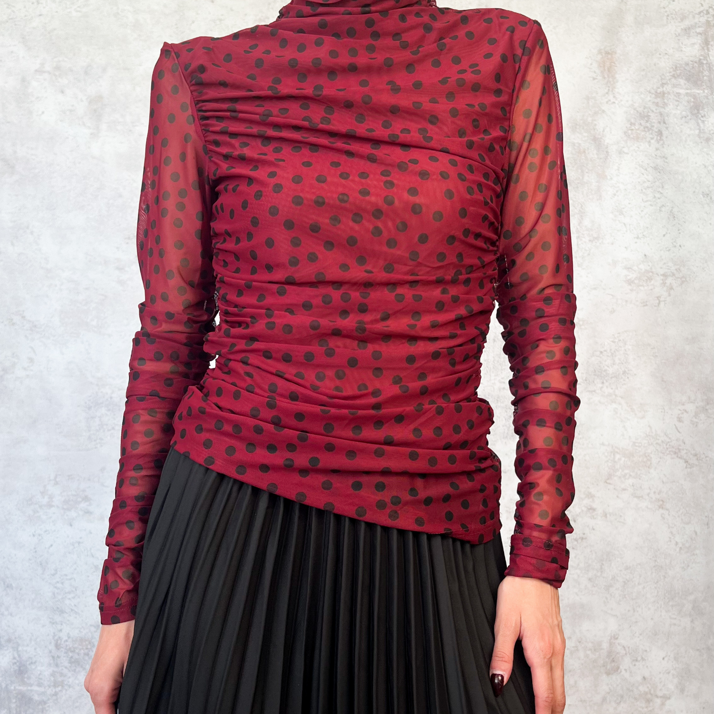 Blusa polka dots vino