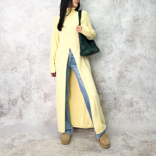 Suéter largo color mantequilla