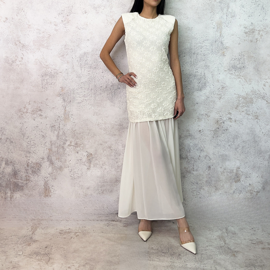 Vestido sin manga midi de crochet beige