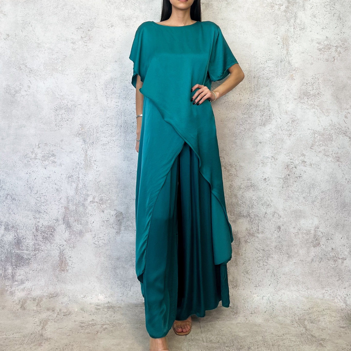 Set pantalon y blusa asimetrica jade