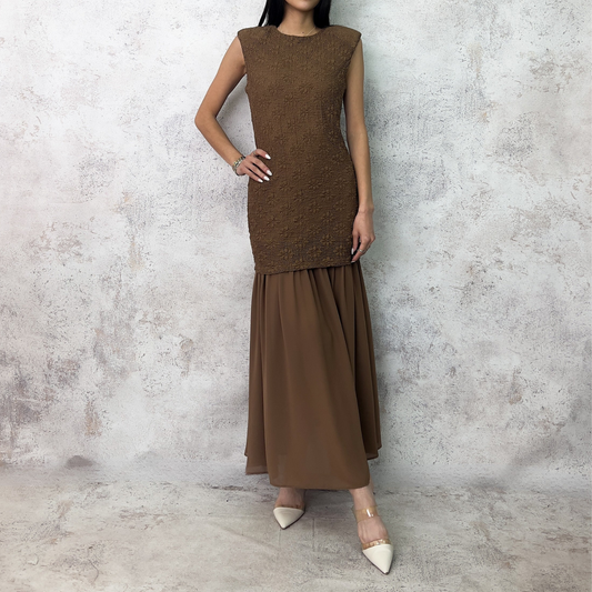 Vestido sin manga midi de crochet caqui