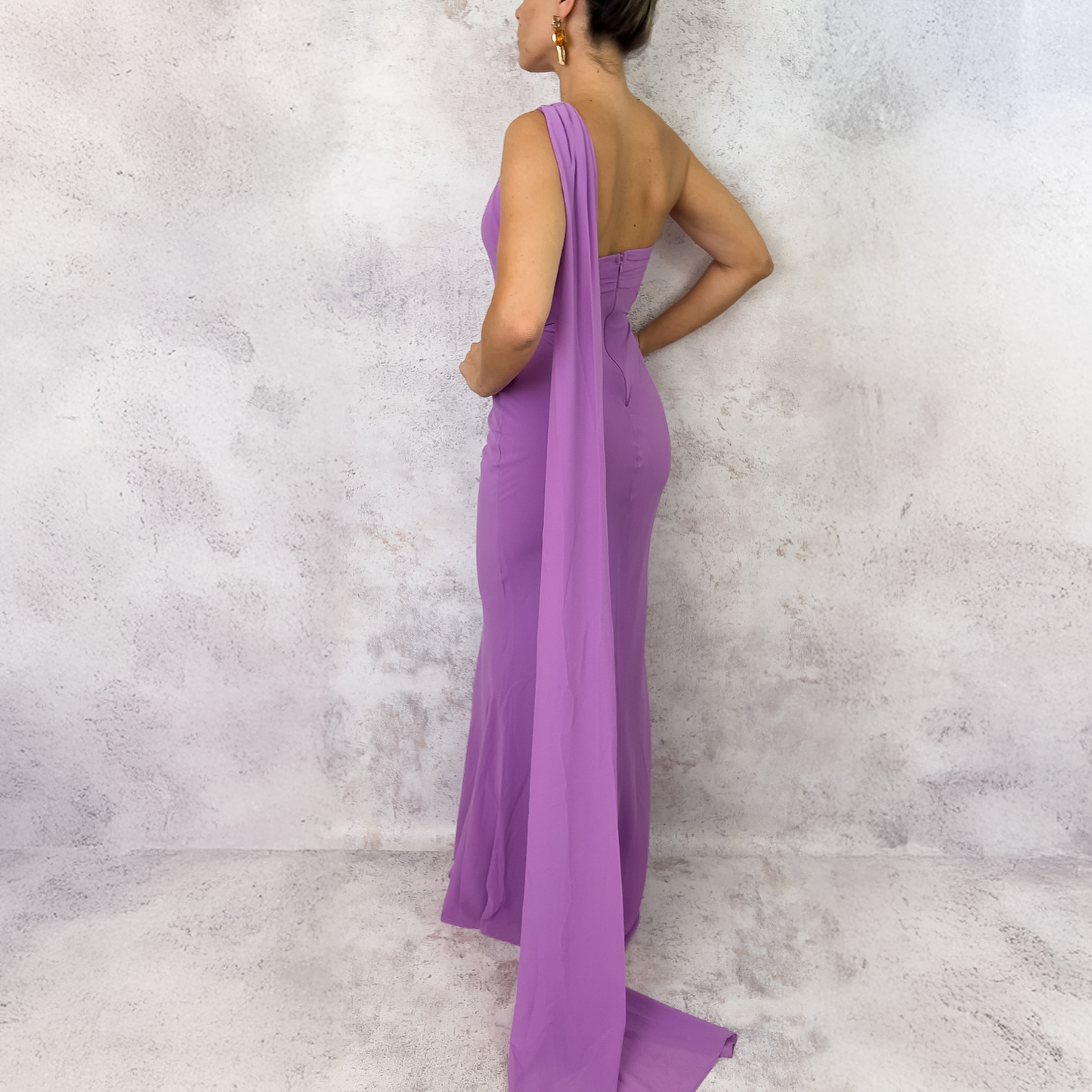 VESTIDO LARGO UN HOMBRO LAVANDA