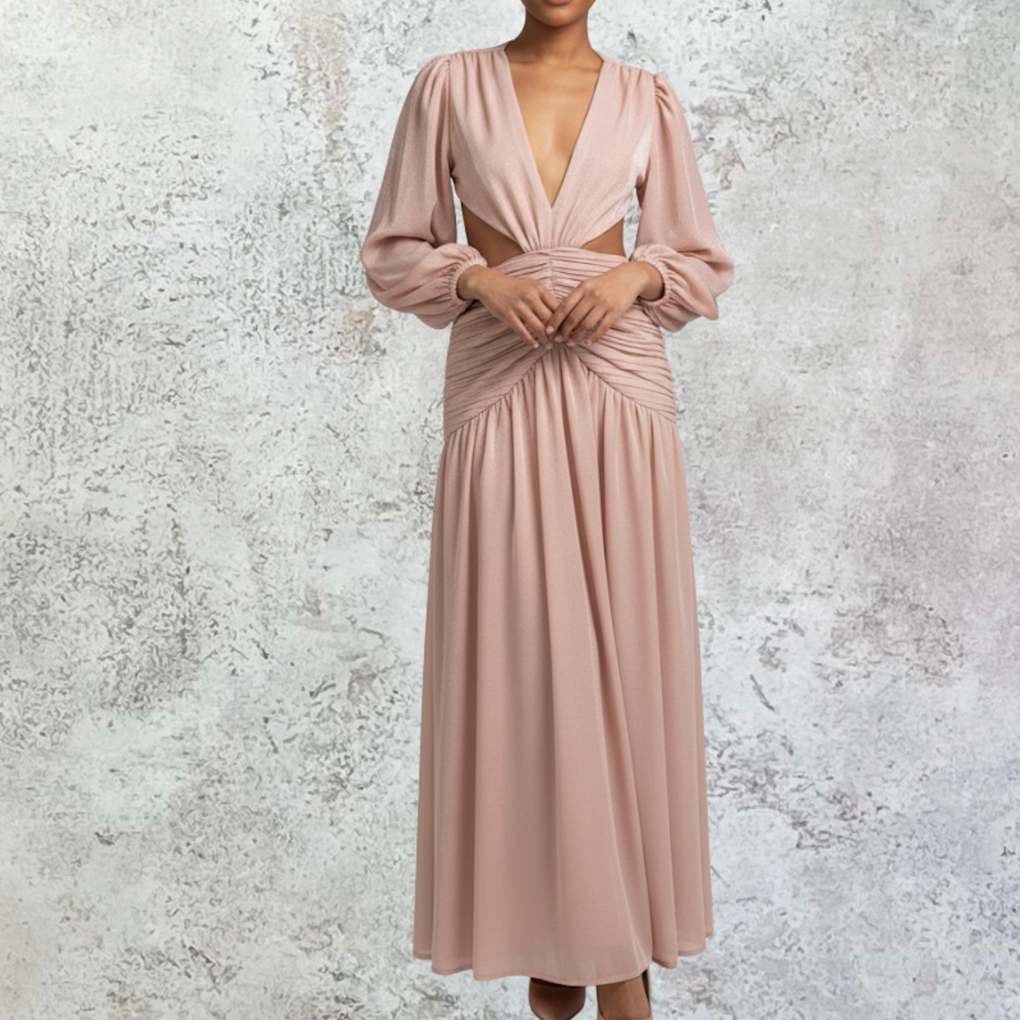 VESTIDO CUT OUT NACARADO