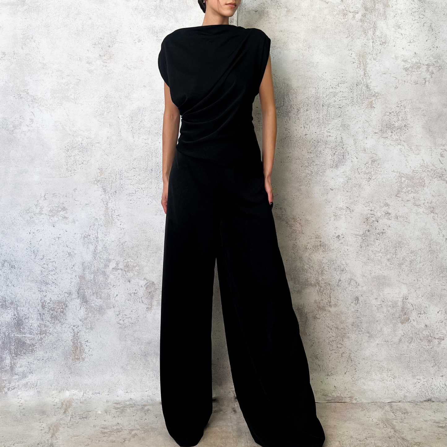 Jumpsuit cuello alto negro