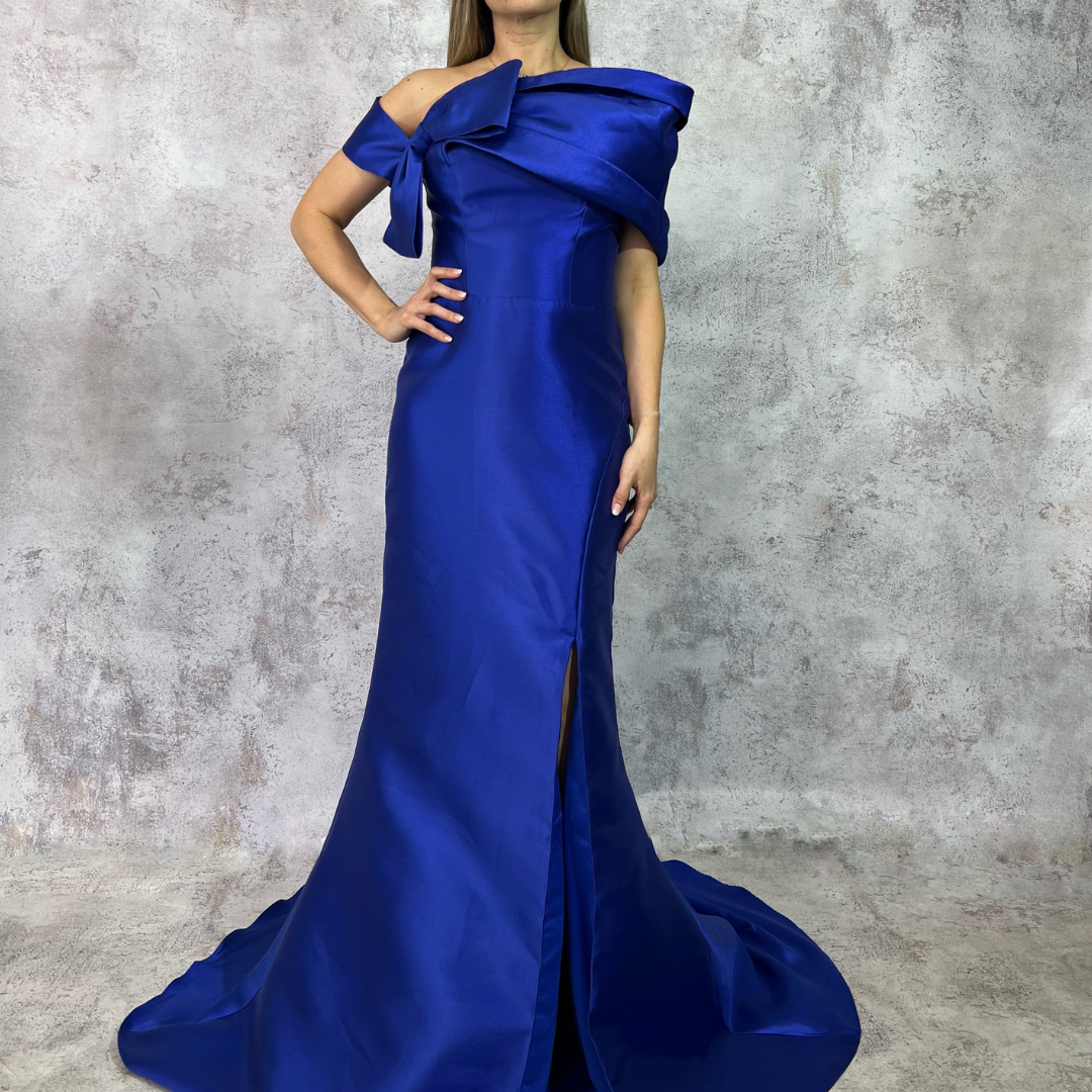 Vestido largo azul rey