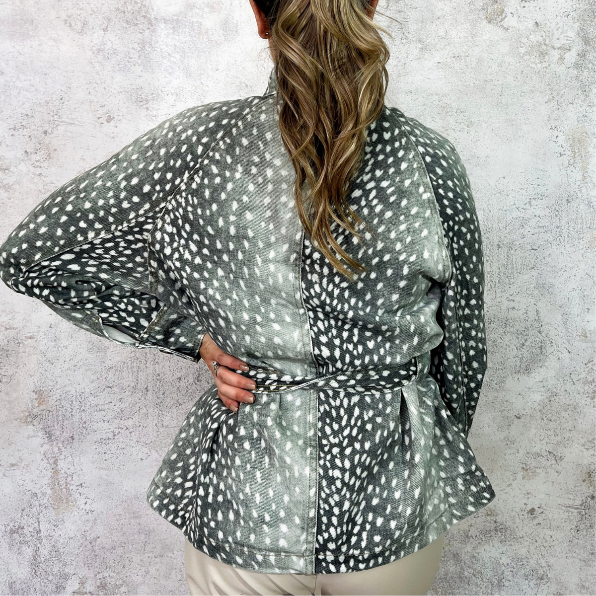 Chamarra print bambi verde