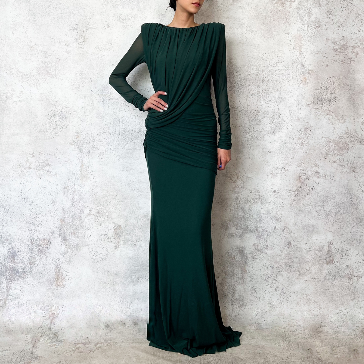 Vestido largo drapeado color verde