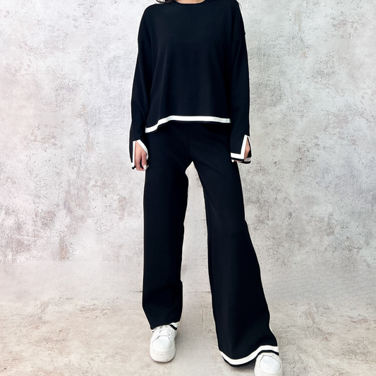 Set negro con raya blanca