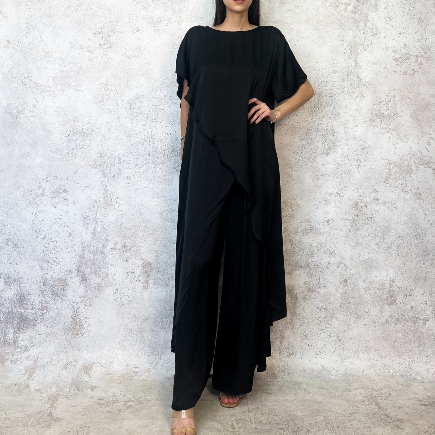 Set pantalon y blusa asimetrica negra