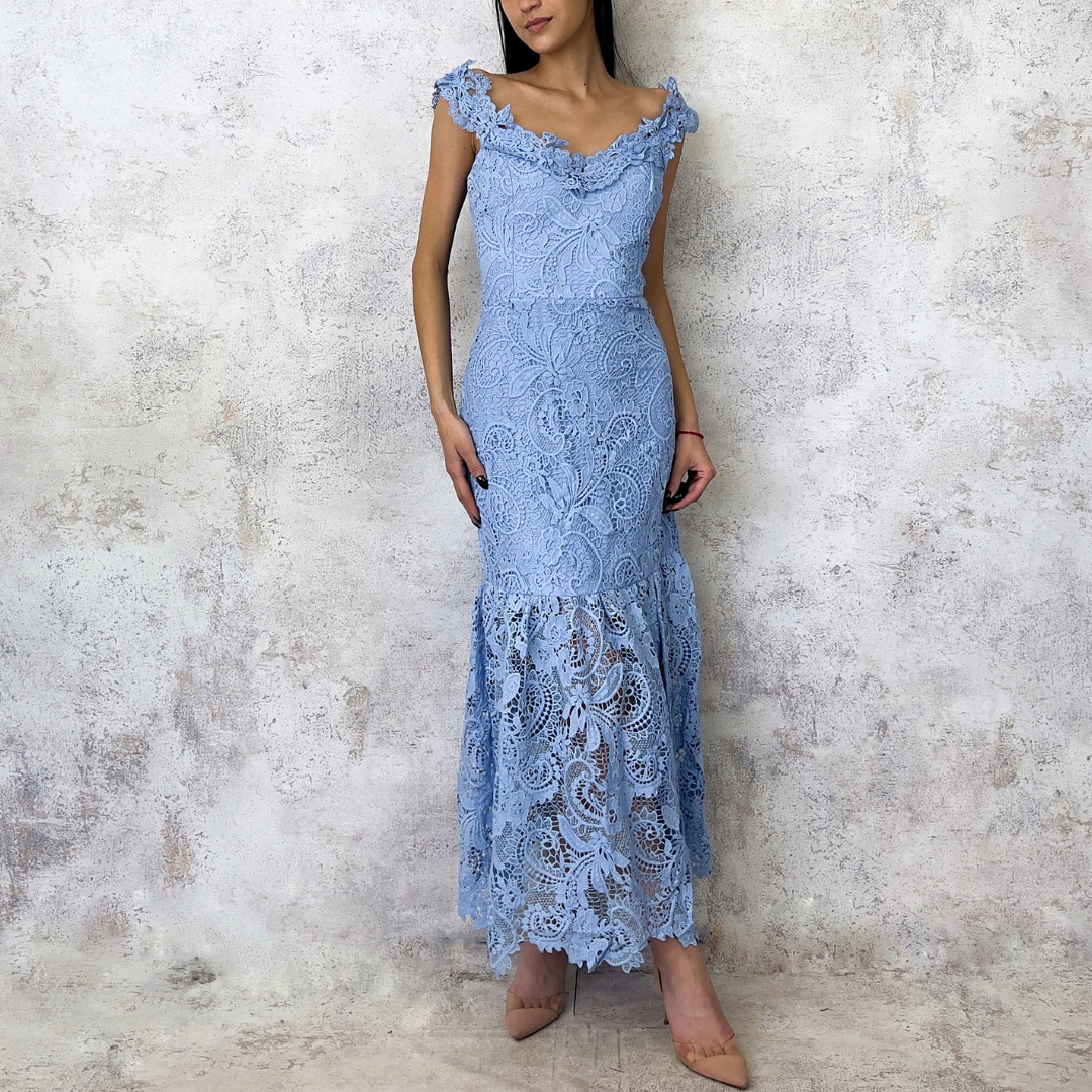 Vestido de guipiur floreado azul