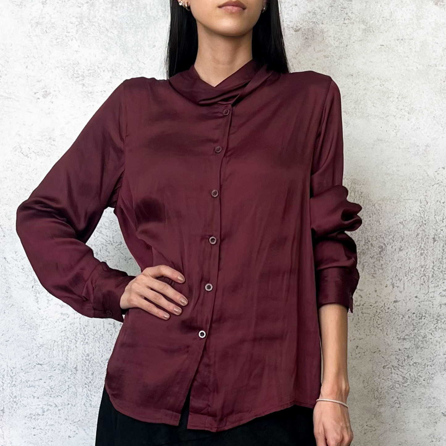 Blusa satinada burgundy