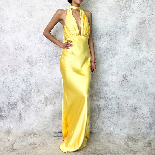 Vestido largo satinado halter amarillo