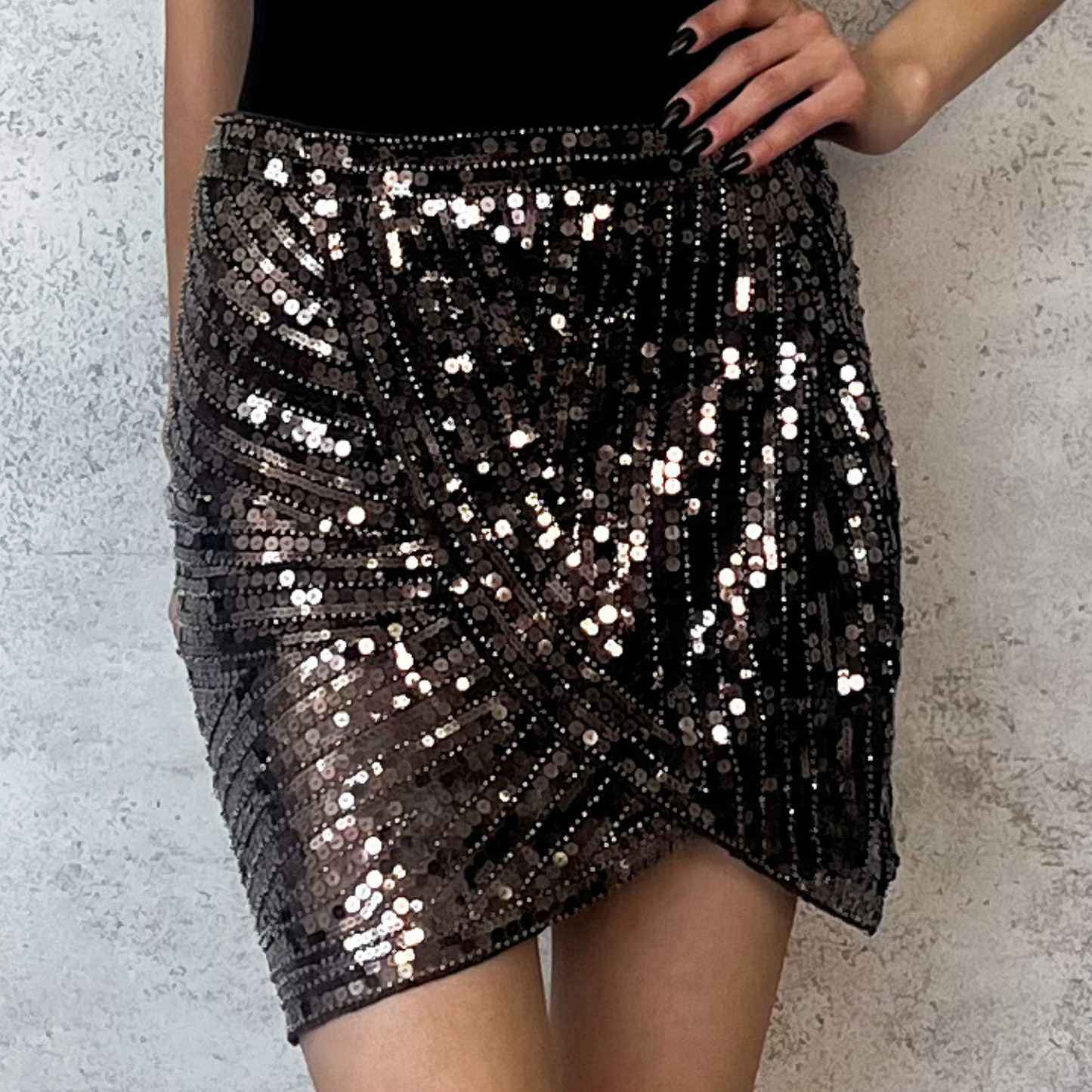 Falda corta de lentejuela bronce