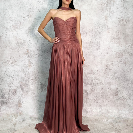 Vestido largo de gasa rosa