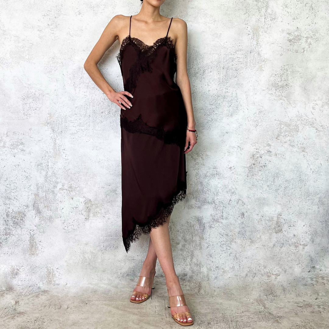 Falda satinada con encaje café