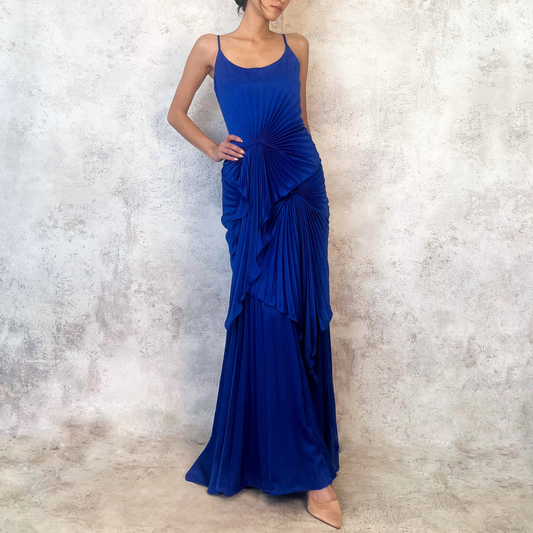 Vestido largo tableado azul rey