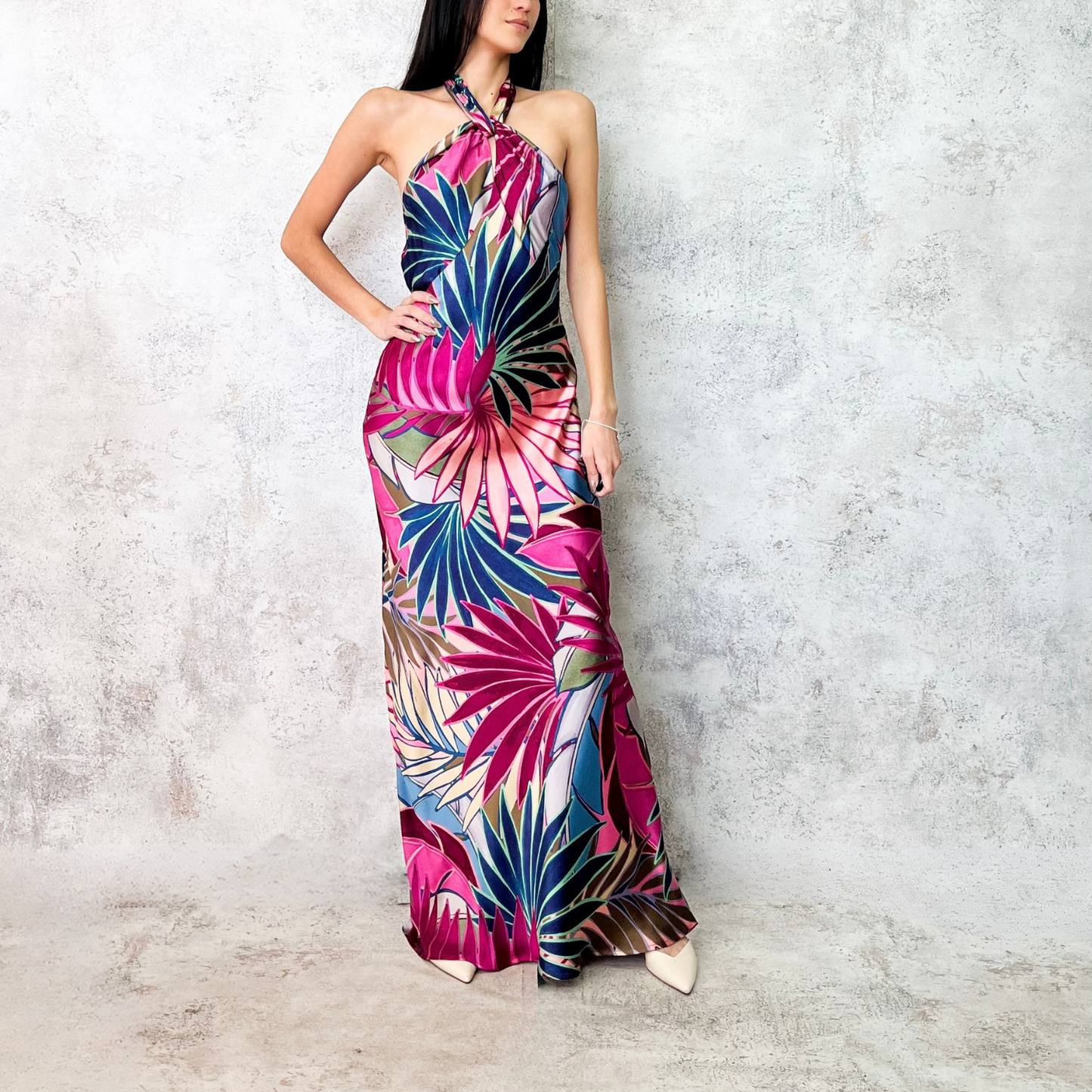Vestido largo halter hojas fuschia
